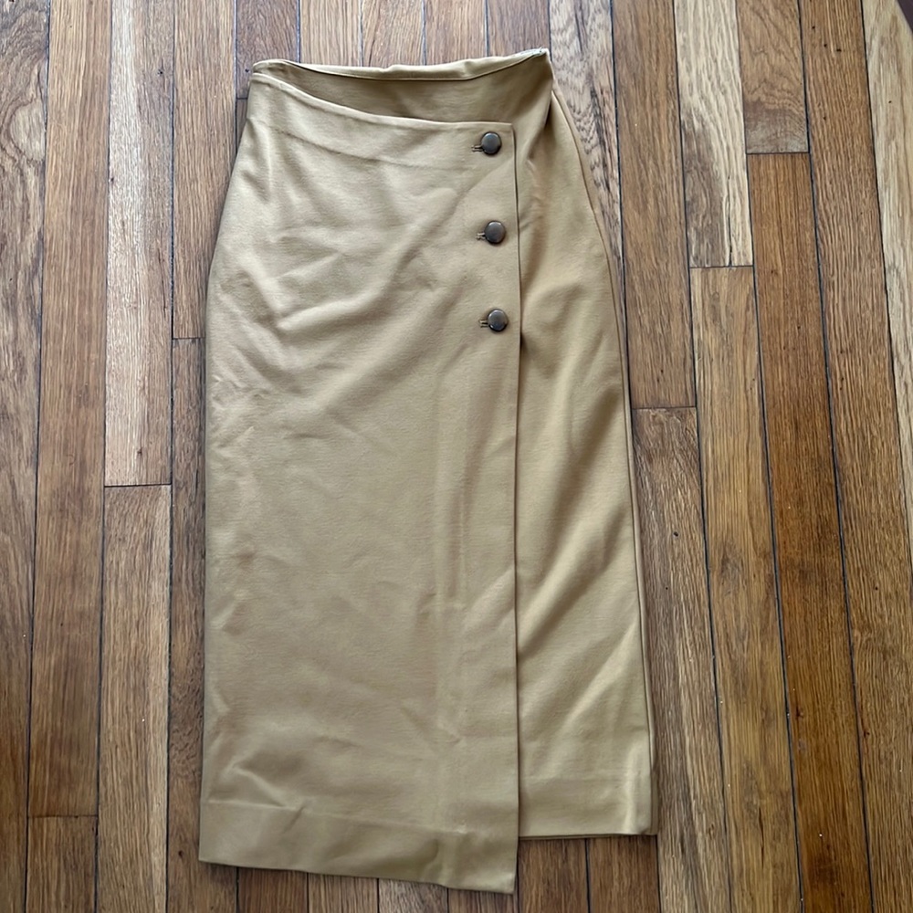 Aritzia Babaton skirt
